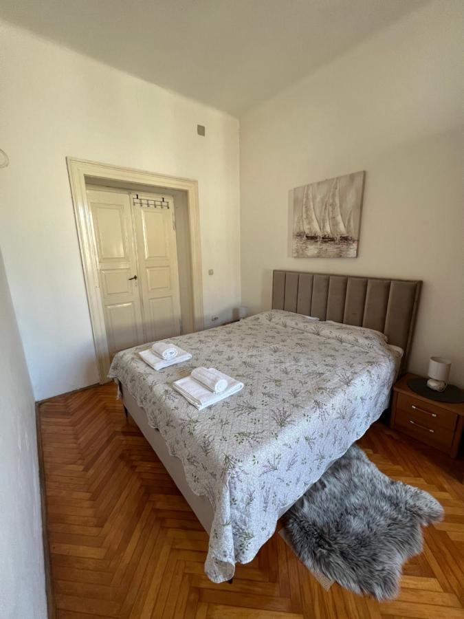 Apartman Sandra Pula Exterior photo